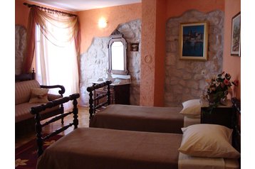 Отель Trogir 6