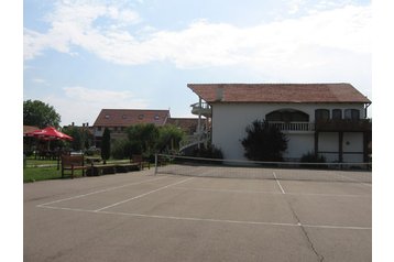 Rumeenia Hotel Sânpetru, Eksterjöör