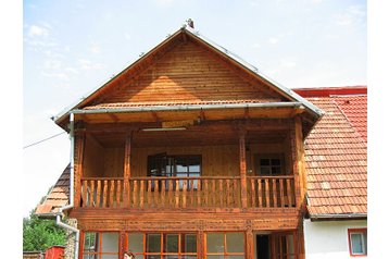 Romania Chata Dejani, Exterior