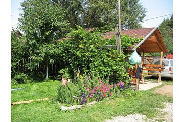 Romania Chata Dejani, Exterior