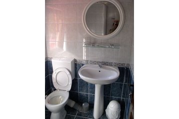 Rumunsko Privát Cârţişoara, Exteriér