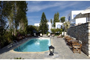 Grecia Hotel Parikia, Exteriorul