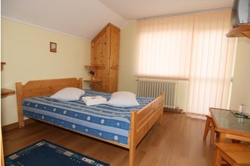 Romania Penzión Zărneşti, Interno