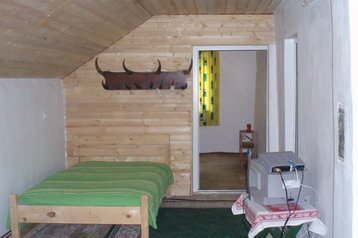 Romania Chata Mărişel, Interno