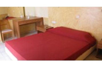 Hotel Pireus 2