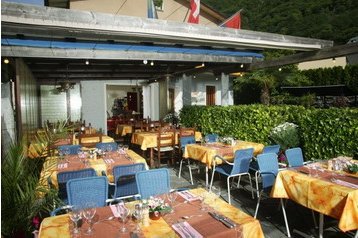 Suisse Hotel Cavigliano, Extérieur