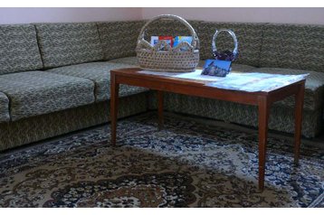 Ukraina Privát Vary, Eksteriør