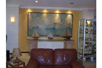 Hôtel Pireus 4