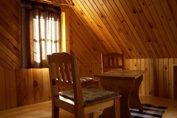 Slovacia Chata Osturňa, Exteriorul