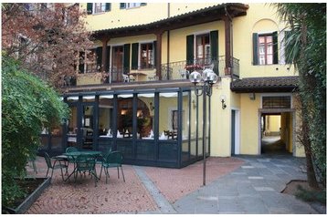 Šveits Hotel Locarno, Eksterjöör