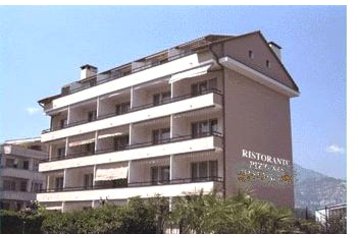 Švýcarsko Hotel Losone, Exteriér
