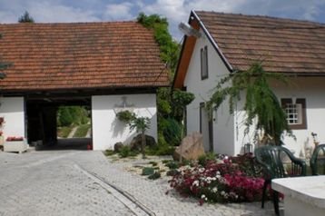 Slovakia Chata Laskár, Exterior