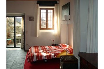 Svizzera Byt Tegna, Interno