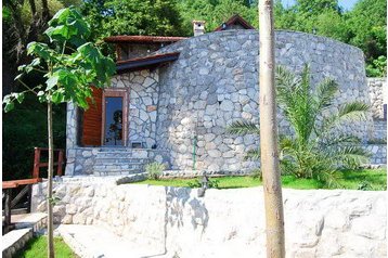 Monténégro Chata Lapčići, Extérieur