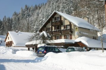 Francija Hotel Méaudre, Eksterjers