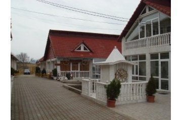 Rumanía Penzión Sarmizegetusa, Exterior