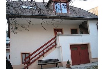 Slovēnija Byt Bovec, Eksterjers