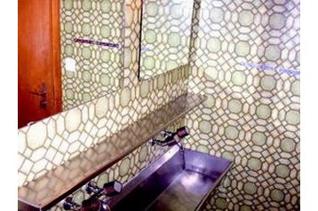 Elveţia Chata Kandersteg, Exteriorul