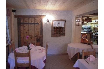 Chatel Hotel Accommodation Limba