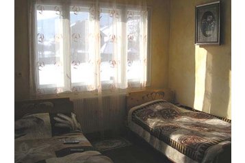 Ukrajina Privát Synevir, Exteriér