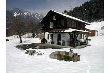 Švicarska Chata Corbeyrier, Eksterijer