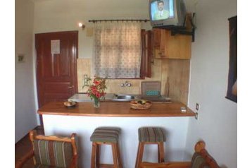 Kreeka Privát Ermones, Eksterjöör