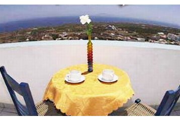 Hellas Privát Firá, Eksteriør