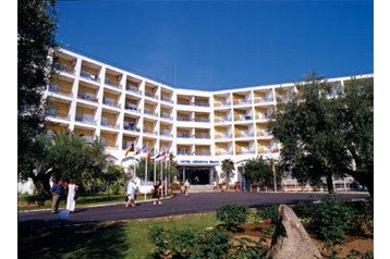 Grèce Hotel Gerakini, Extérieur