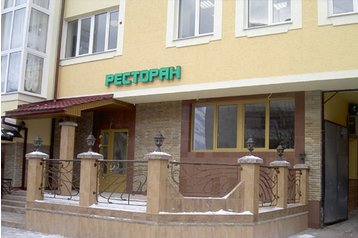 Ucraina Hotel Rakhiv / Rachiv, Exteriorul