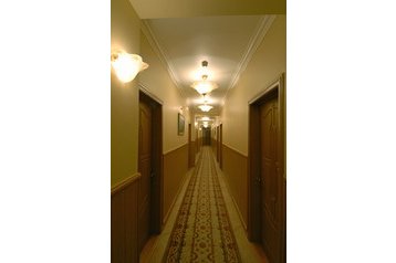 Украйна Hotel Рахов / Rachiv, Екстериор
