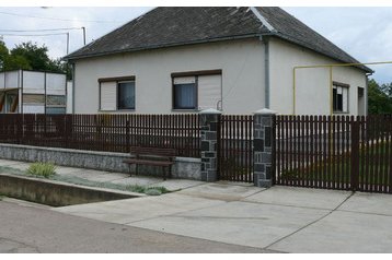 Ukrajna Privát Vári / Vary, Exteriőr