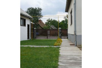 Ukrajna Privát Vári / Vary, Exteriőr