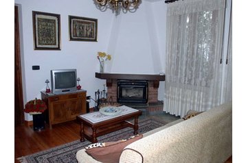 Italy Chata Sospirolo, Interior