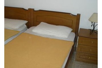 Grecia Chata Kassiópi, Esterno