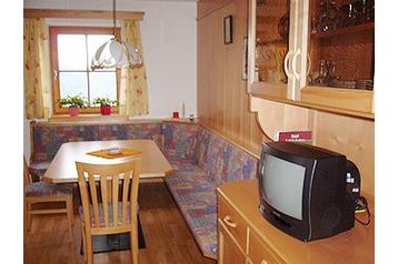 Itaalia Penzión Laion, Eksterjöör