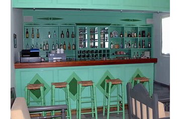 Kreeka Hotel Parikia, Eksterjöör