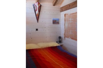 Svizzera Chata Val-d'Illiez, Esterno