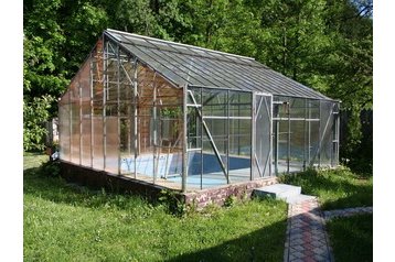 Ukraina Chata Rozluč, Eksteriør