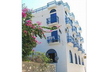 Hellas Hotel Perdika, Eksteriør