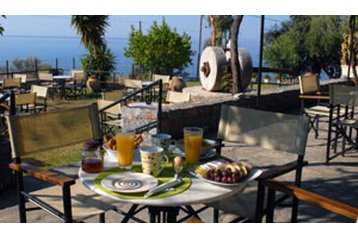 Греция Hotel Kardamili, Экстерьер