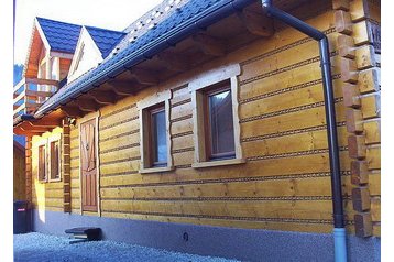 Slovensko Chata Oščadnica, Exteriér