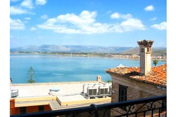 Kreeka Privát Nafplio, Eksterjöör