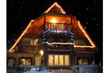 România Penzión Arieşeni, Exteriorul