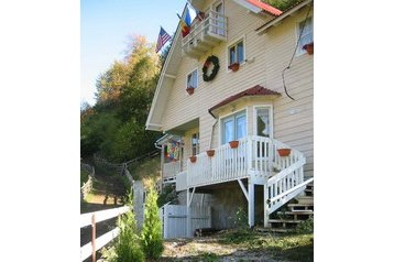 Rumunia Chata Băişoara, Zewnątrz