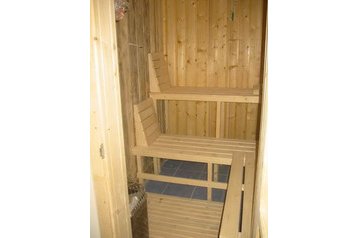 Rumunia Chata Băişoara, Zewnątrz