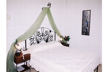 Grecia Hotel Adámas, Interiorul