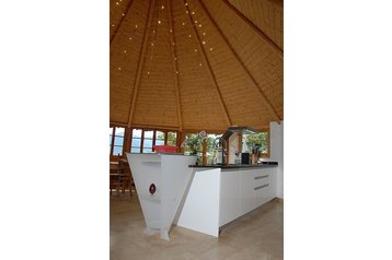 Švýcarsko Privát Leytron, Exteriér