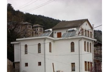Albánie Hotel Gjirokastër, Exteriér