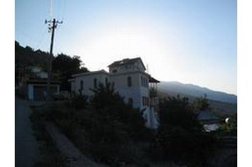 Albánie Hotel Gjirokastër, Exteriér