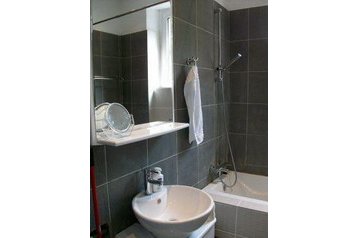 Serbien Byt Beograd, Exterieur